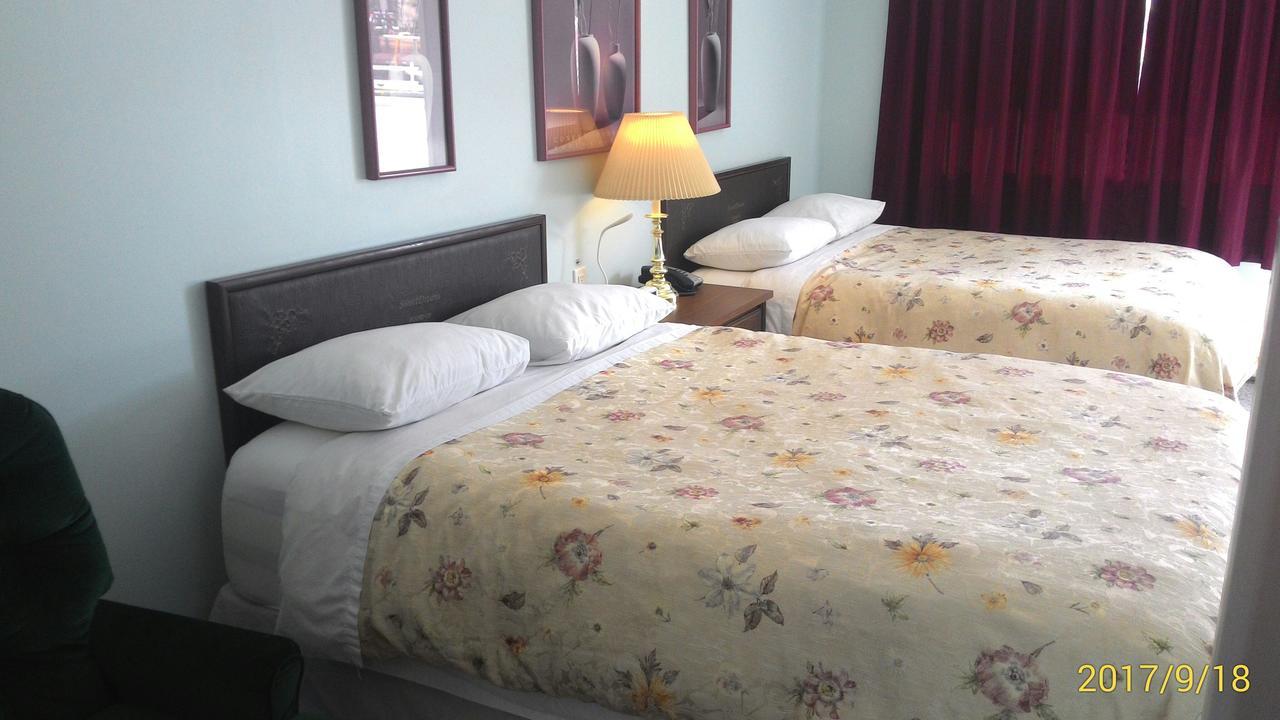 Round-Up Motel Clinton Ngoại thất bức ảnh